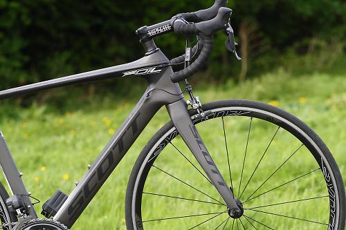 Review Scott Foil 15 aero road bike road.cc